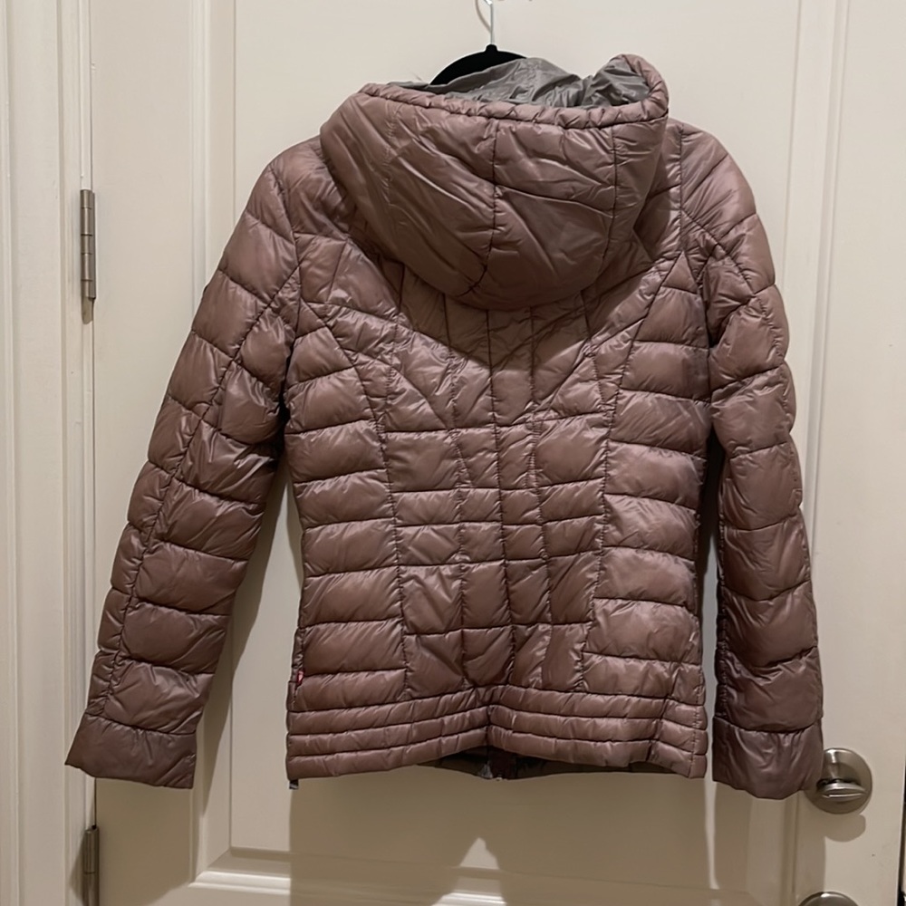 Bernardo S Packable Down Jacket Nwot. Stylish And… - image 5